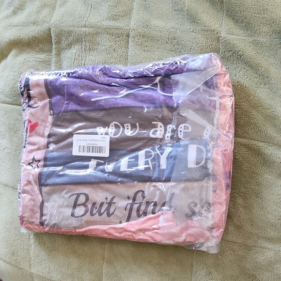 To my granddaughter throw blanket new - Picture 2 of 2